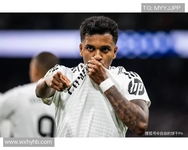 帅气水货足球球星逆袭之路从天才新星到球场边缘的命运转折